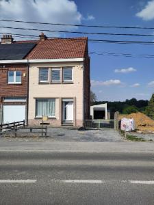 Eerste alternatieve foto van het pand