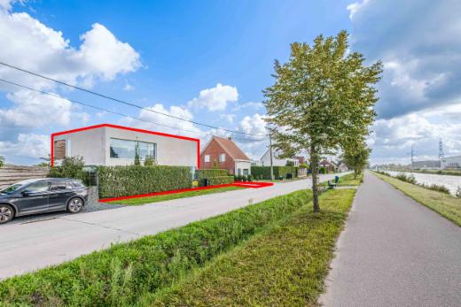 Eerste alternatieve foto van het pand