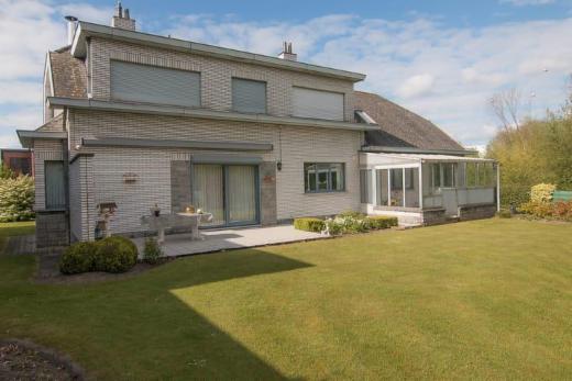 Eerste alternatieve foto van het pand