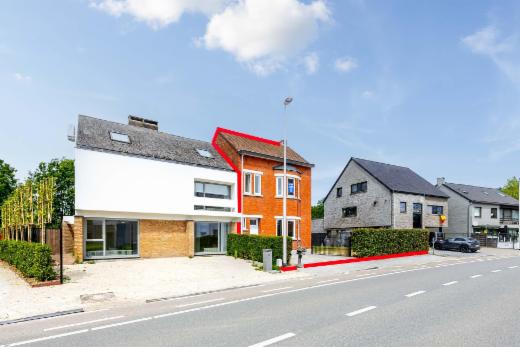 Eerste alternatieve foto van het pand