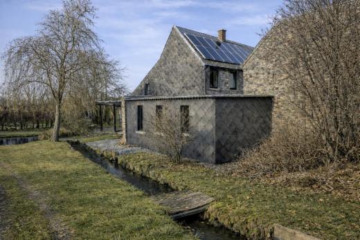 Eerste alternatieve foto van het pand