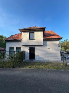 Eerste alternatieve foto van het pand