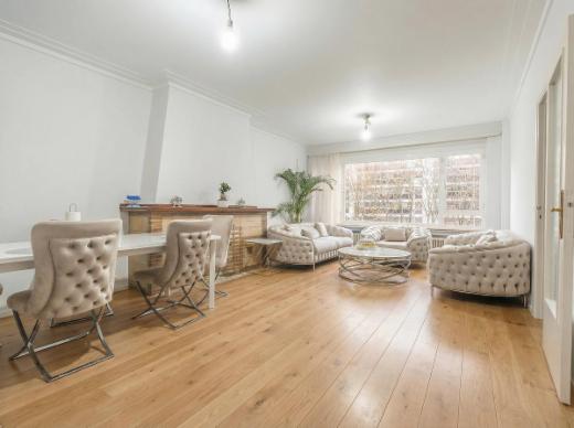 Eerste alternatieve foto van het pand