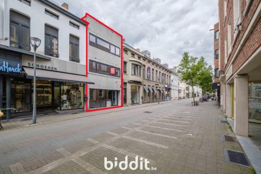 Eerste alternatieve foto van het pand