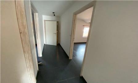 Eerste alternatieve foto van het pand