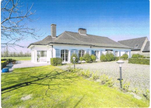 Eerste alternatieve foto van het pand