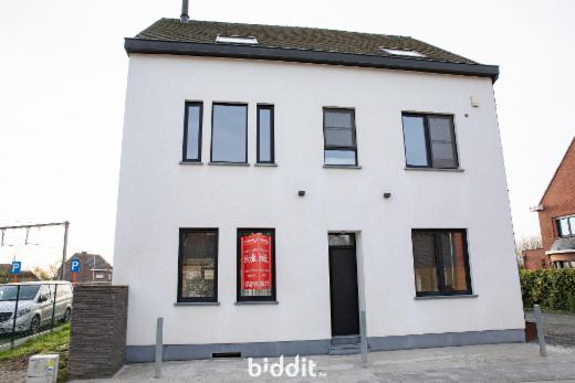 Eerste alternatieve foto van het pand