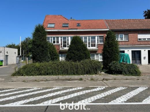 Eerste alternatieve foto van het pand