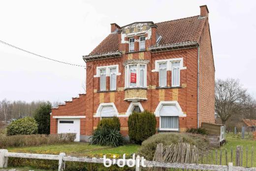 Eerste alternatieve foto van het pand