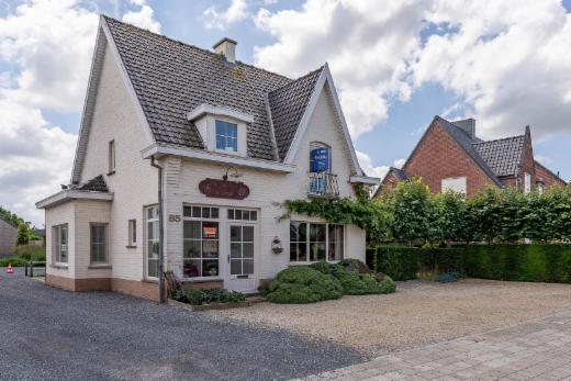 Eerste alternatieve foto van het pand