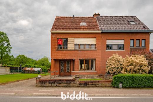 Eerste alternatieve foto van het pand