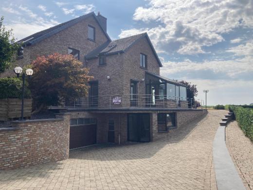 Eerste alternatieve foto van het pand