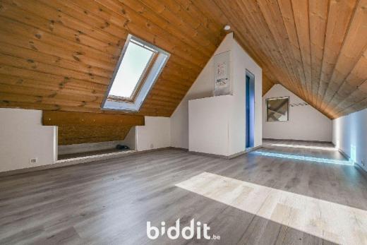 Eerste alternatieve foto van het pand