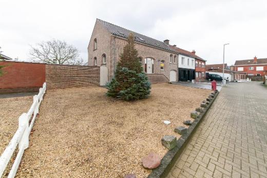 Eerste alternatieve foto van het pand