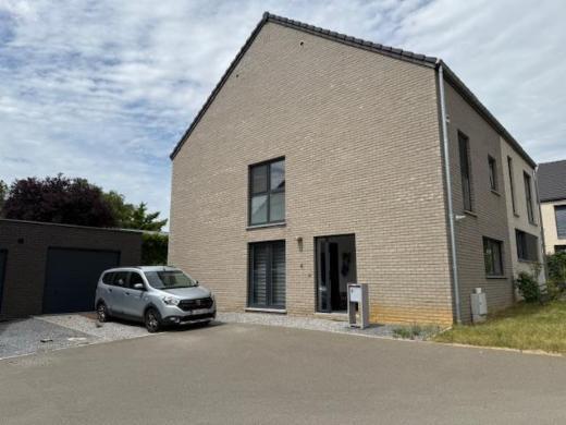 Eerste alternatieve foto van het pand