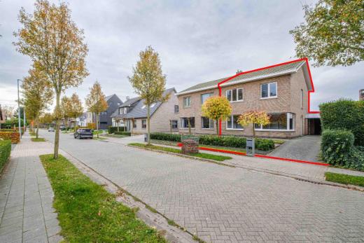 Eerste alternatieve foto van het pand