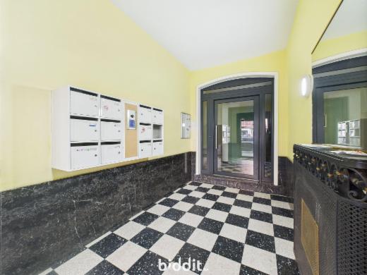 Eerste alternatieve foto van het pand