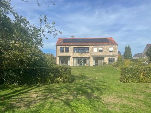 Eerste alternatieve foto van het pand