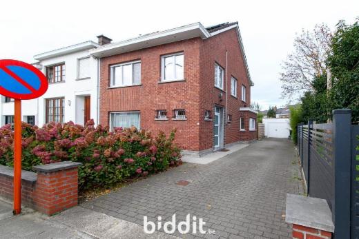 Eerste alternatieve foto van het pand