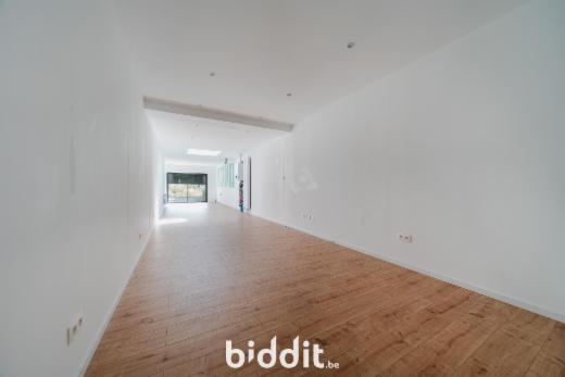 Eerste alternatieve foto van het pand