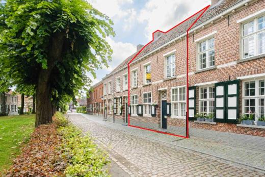 Eerste alternatieve foto van het pand